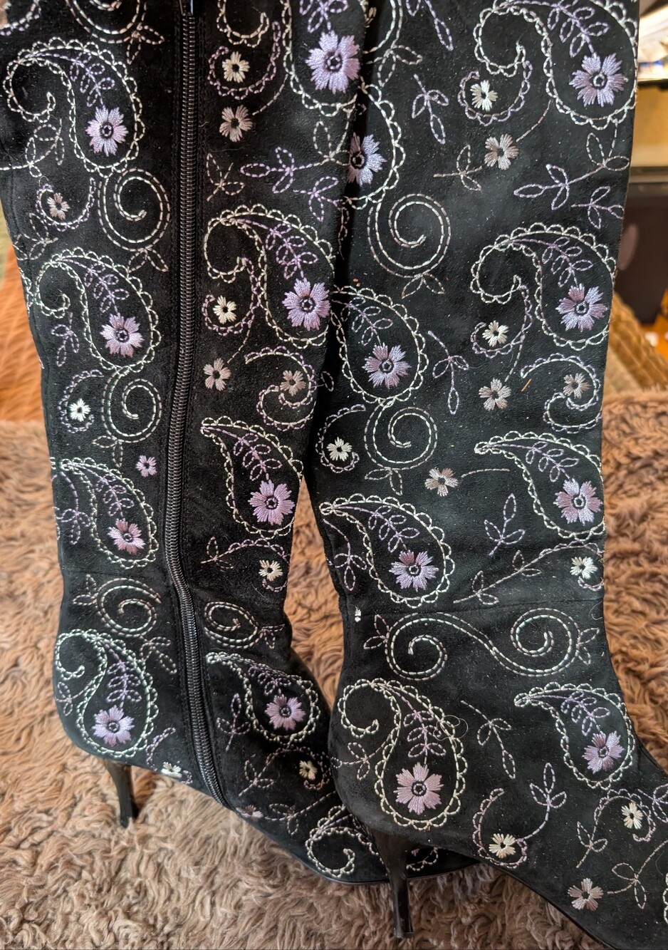 Richard Tyler Black Knee-High Heeled Boots with Lavender Floral Embroidery